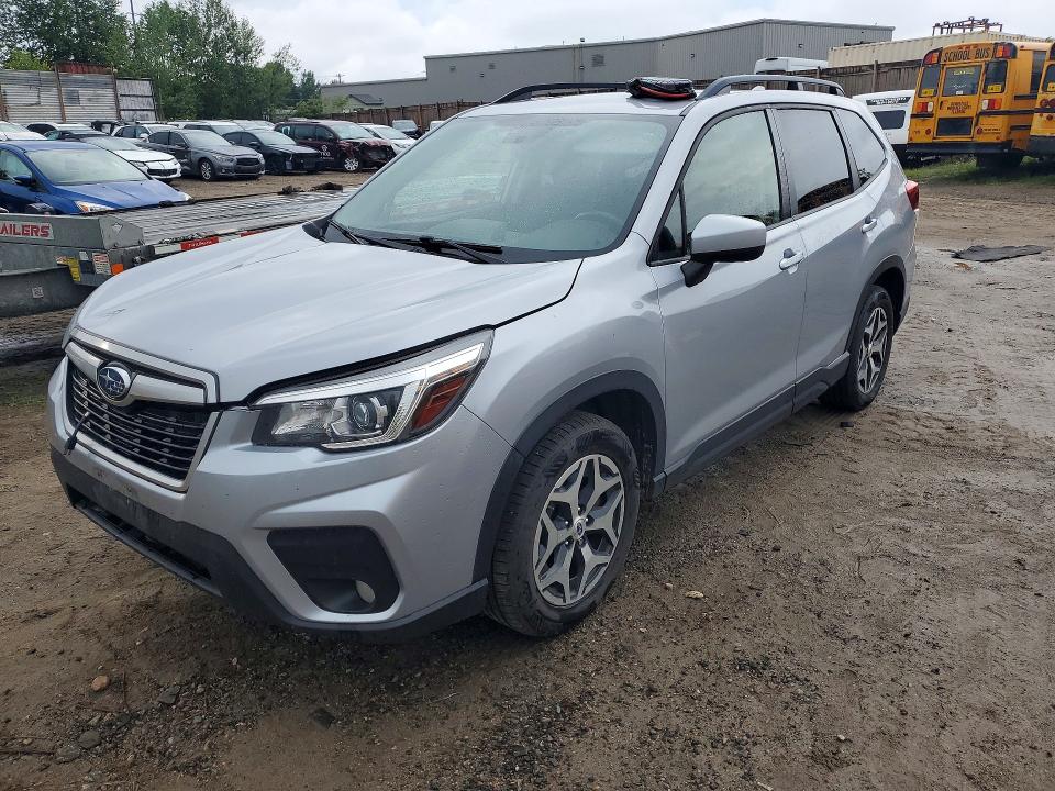 SUBARU FORESTER 2019 with VIN JF2SKEGC2KH537295 - Photo from auction