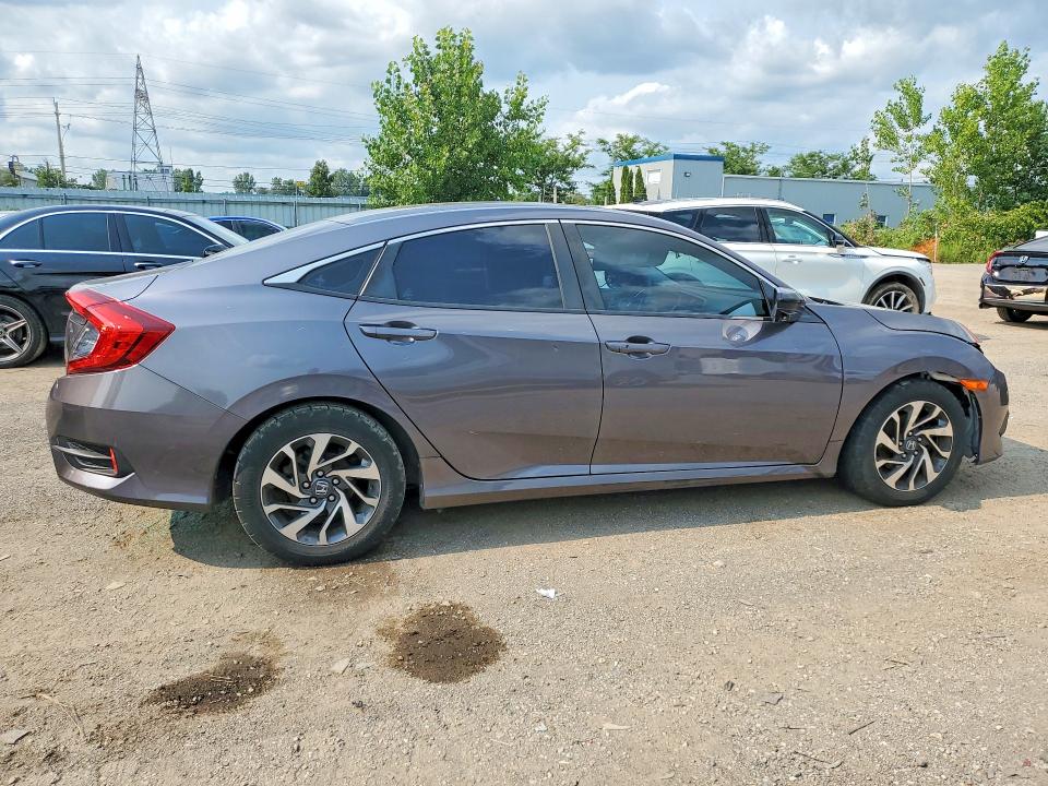 Photo 3 from auction – 2017 HONDA CIVIC with VIN 2HGFC2F82HH041300