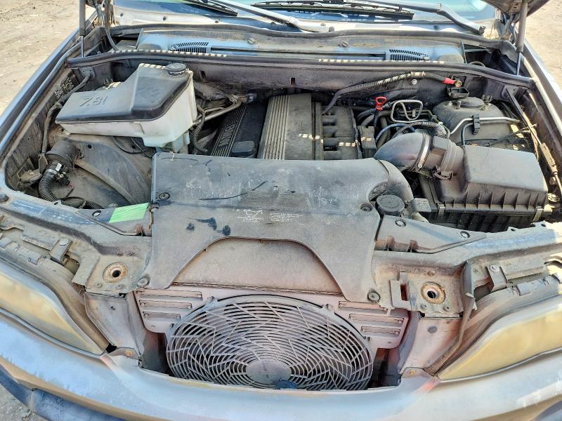 Photo 12 from auction – 2004 BMW X5 with VIN 5UXFA13554LU46300