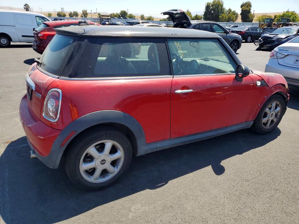 Zdjęcie 3 z aukcji – 2009 MINI COOPER z VIN WMWMF33569TW79337