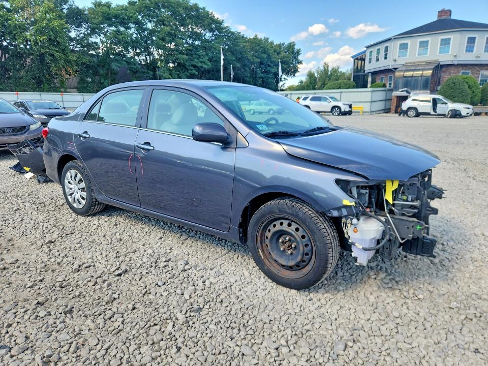 Photo 4 from auction – 2013 TOYOTA COROLLA with VIN JTDBU4EE5DJ115315