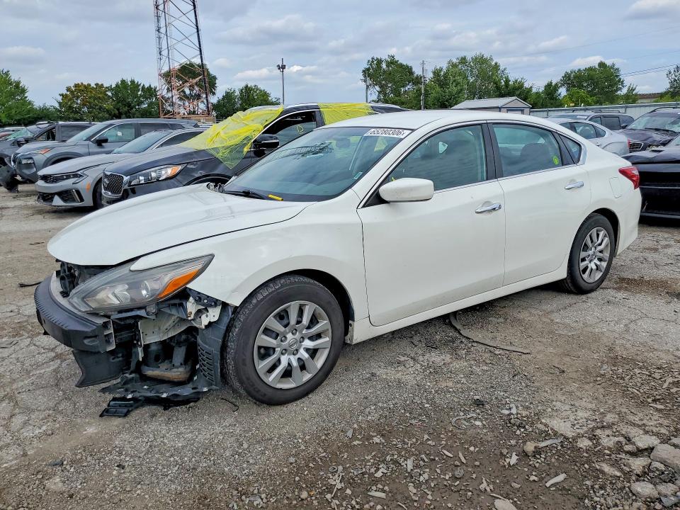 NISSAN ALTIMA 2017 with VIN 1N4AL3AP2HN332650 - Photo from auction