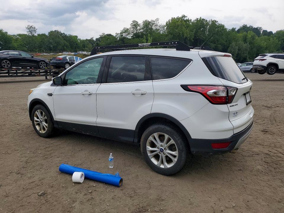 Photo 2 from auction – 2017 FORD ESCAPE with VIN 1FMCU0GD0HUE77134