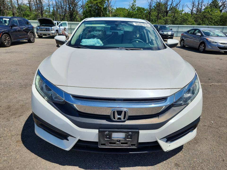 Photo 5 from auction – 2018 HONDA CIVIC with VIN 19XFC2F73JE207122