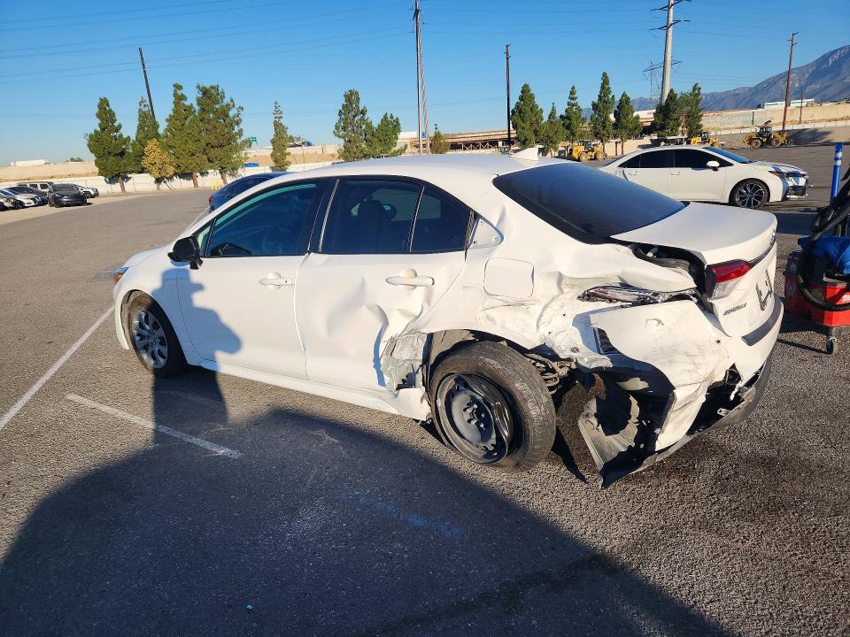 Photo 2 from auction – 2025 TOYOTA COROLLA HYBRID with VIN JTDBCMFE9SJ044893