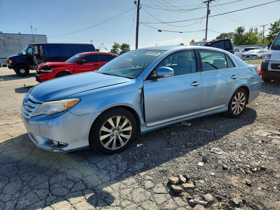 TOYOTA AVALON 2011 z numerem VIN 4T1BK3DBXBU378849 - Zdjęcie z aukcji