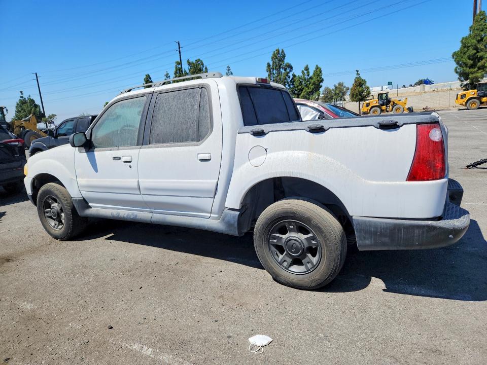 Photo 2 from auction – 2002 FORD EXPLORER SPORT TRAC with VIN 1FMZU67E22UD26793