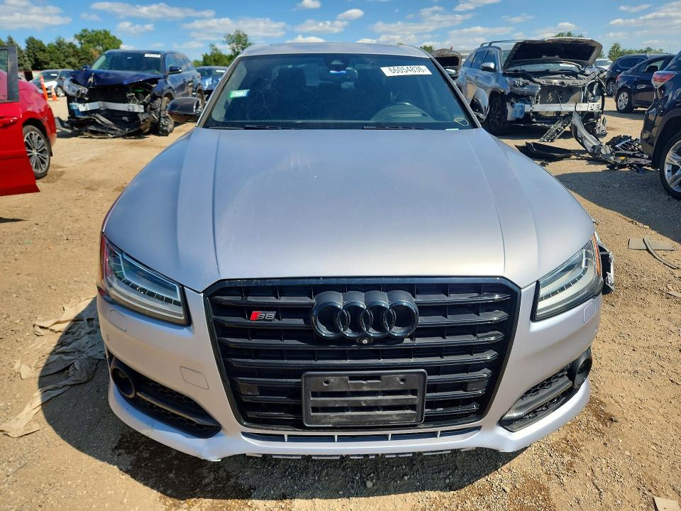 Photo 5 from auction – 2016 AUDI S8 with VIN WUAJ5AFD1GN900251