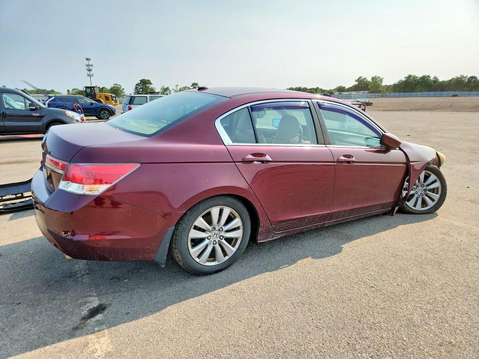 Photo 3 from auction – 2012 HONDA ACCORD with VIN 1HGCP2F86CA068174