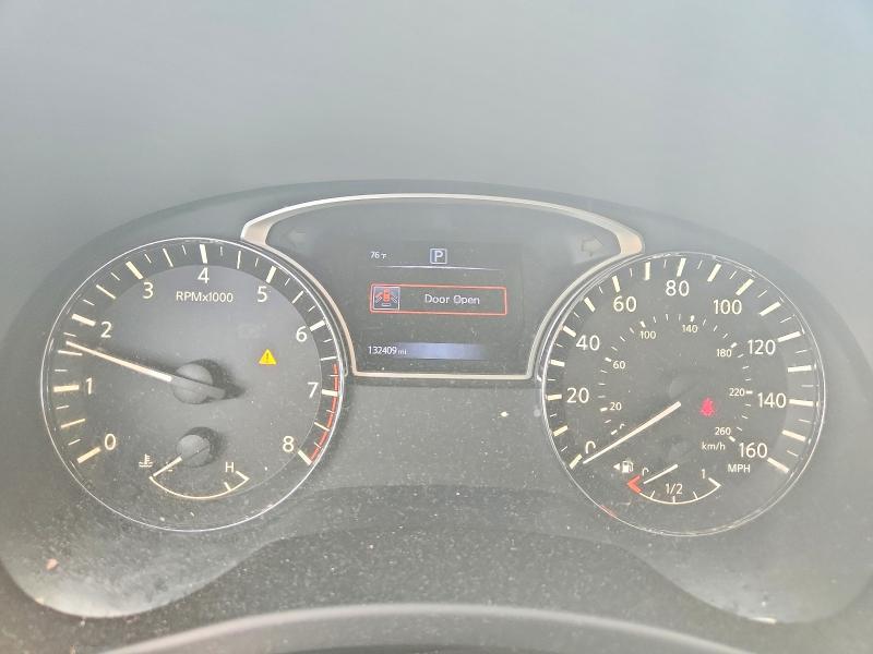 Photo 9 from auction – 2017 NISSAN PATHFINDER with VIN 5N1DR2MN4HC600762