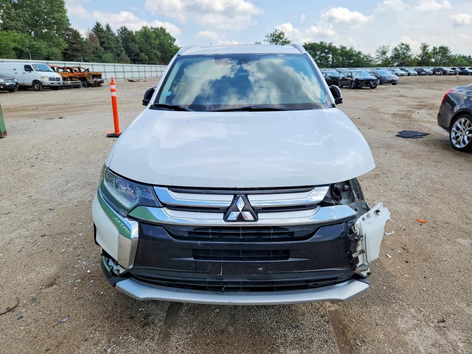 Photo 5 from auction – 2018 MITSUBISHI OUTLANDER with VIN JA4AZ3A33JZ013420