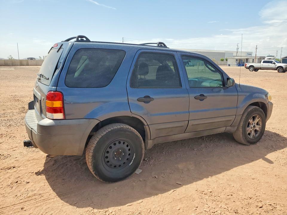 Photo 3 from auction – 2006 FORD ESCAPE with VIN 1FMCU031X6KA46854