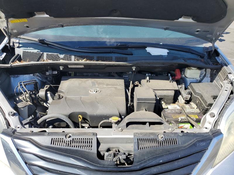 Photo 12 from auction – 2012 TOYOTA SIENNA with VIN 5TDKK3DC2CS239544