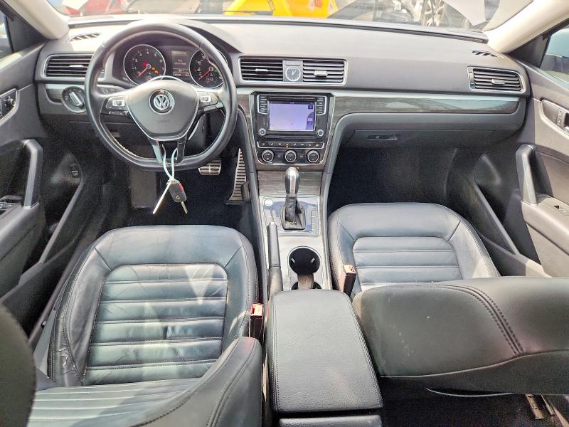 Photo 8 from auction – 2016 VOLKSWAGEN PASSAT with VIN 1VWCT7A39GC031632
