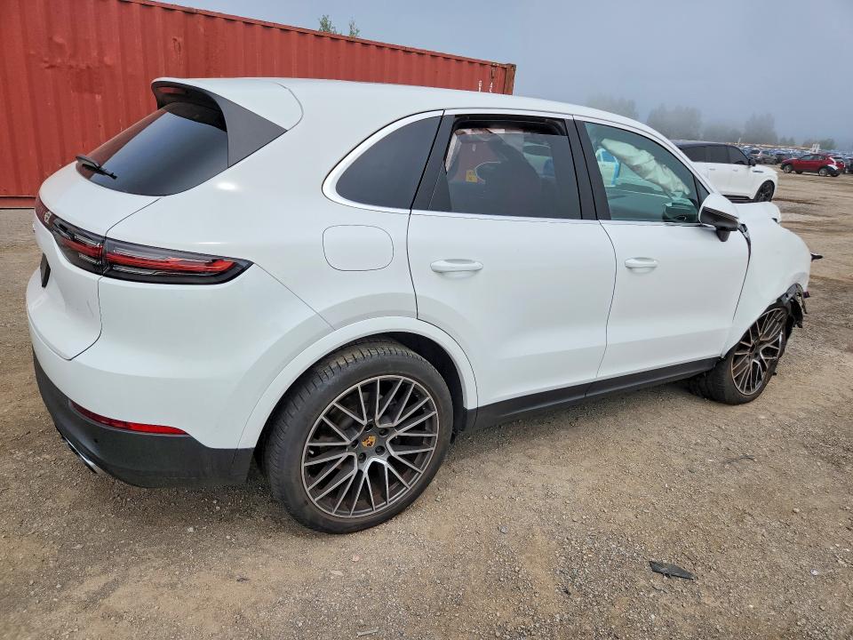 صورة رقم 3 من المزاد - 2022 PORSCHE CAYENNE مع VIN WP1AA2AY2NDA07368