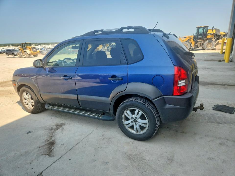 Photo 2 from auction – 2006 HYUNDAI TUCSON with VIN KM8JN12D16U381978