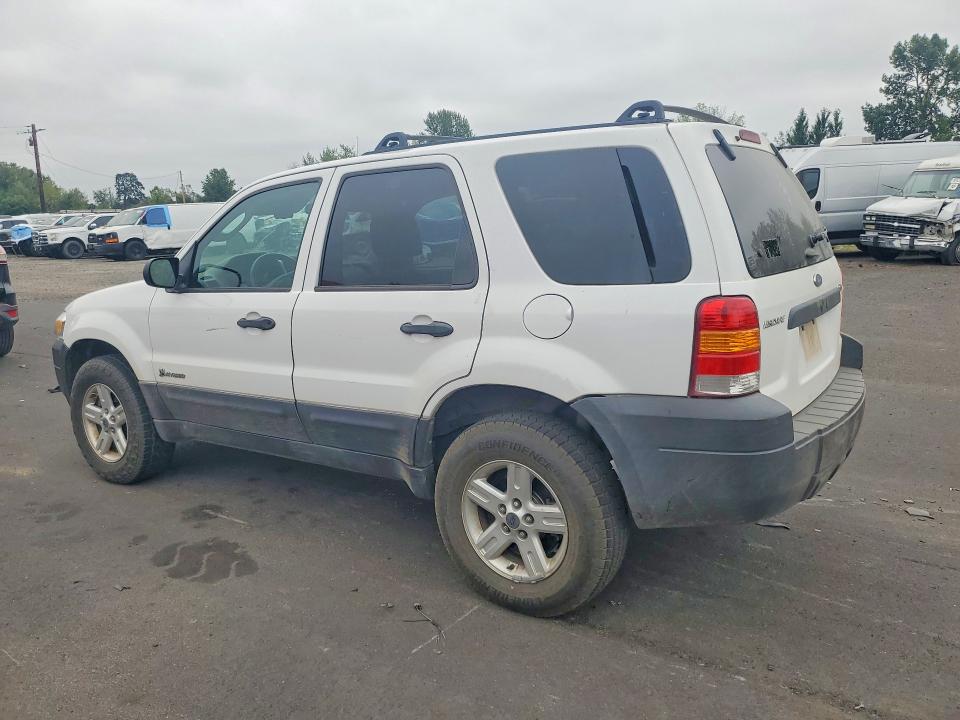 Photo 2 from auction – 2006 FORD ESCAPE with VIN 1FMYU95H76KC97402