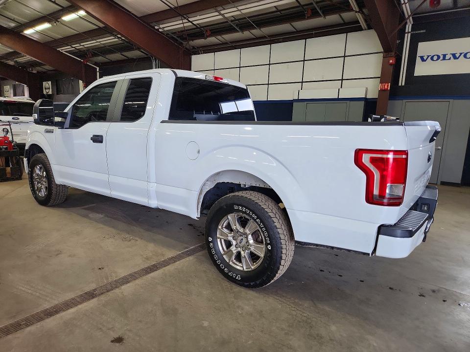 Foto 2 de la subasta – 2017 FORD F150 con VIN 1FTEX1EP8HFC92292