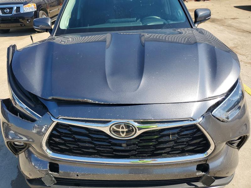 Photo 12 from auction – 2021 TOYOTA HIGHLANDER with VIN 5TDFZRBH9MS143085