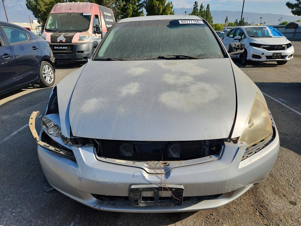 Photo 5 from auction – 2004 HONDA ACCORD with VIN JHMCM56874C010166