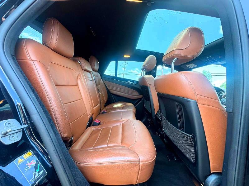 Photo 6 from auction – 2019 MERCEDES-BENZ E with VIN WDDZF4KBXKA590724