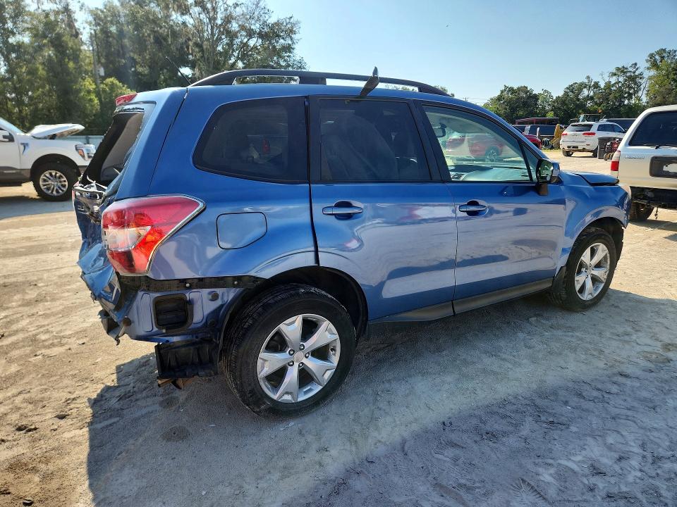 Photo 3 from auction – 2015 SUBARU FORESTER with VIN JF2SJADC7FH427753