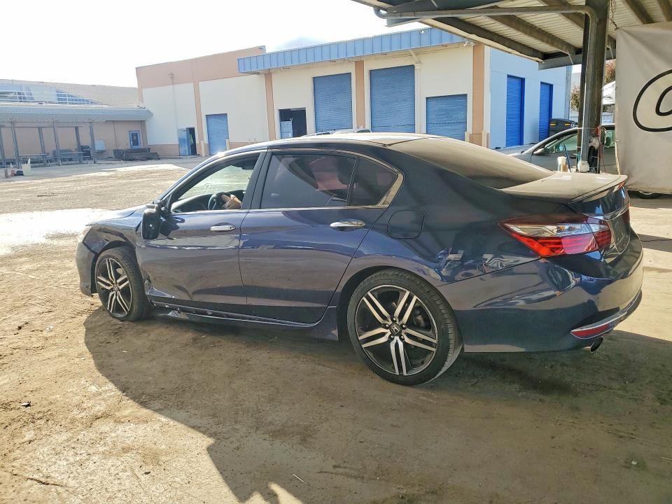 Photo 2 from auction – 2016 HONDA ACCORD with VIN 1HGCR2F52GA139750