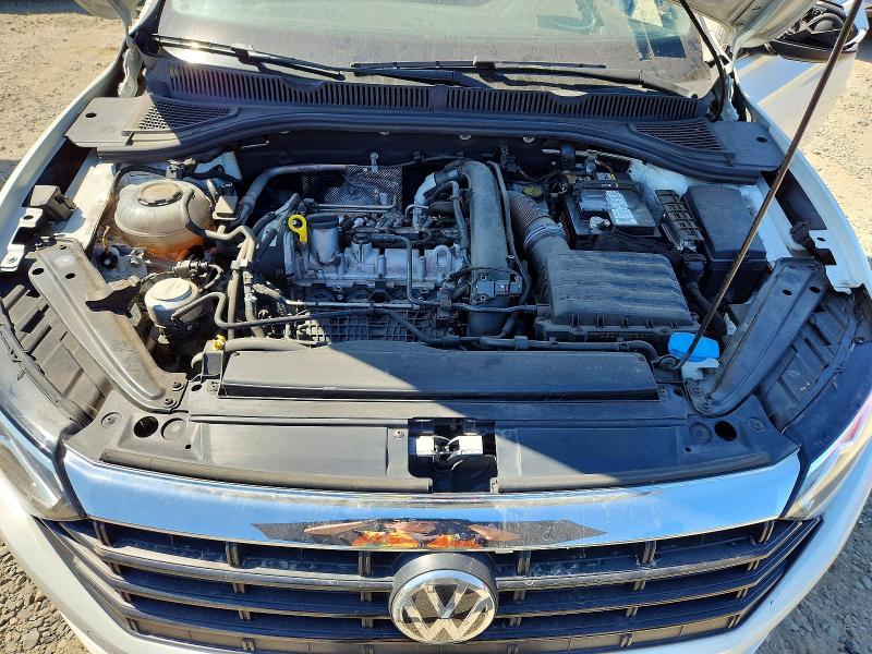 Photo 11 from auction – 2019 VOLKSWAGEN JETTA with VIN 3VWC57BU7KM137098