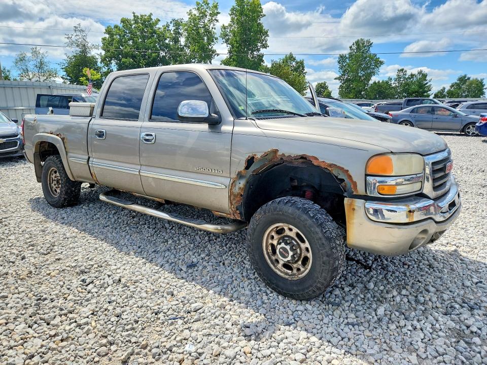 Photo 4 from auction – 2003 GMC SIERRA with VIN 1GTGK13U83F158570