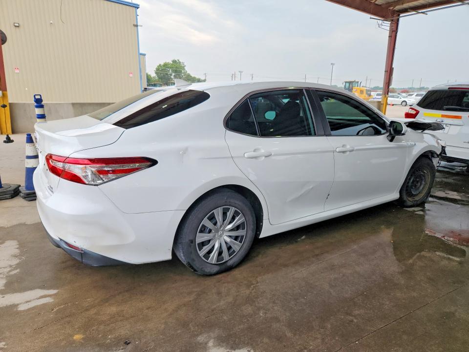 Снимка 3 от търг – 2019 TOYOTA CAMRY с VIN 4T1B31HK1KU508772