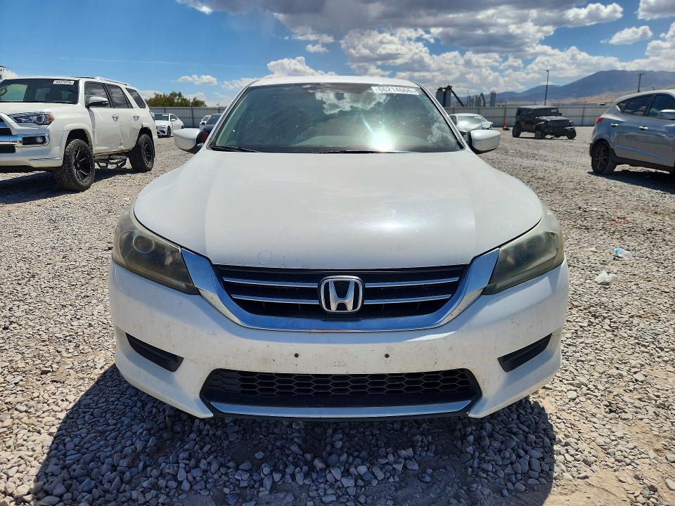 Photo 5 from auction – 2014 HONDA ACCORD with VIN 1HGCR2F30EA182592