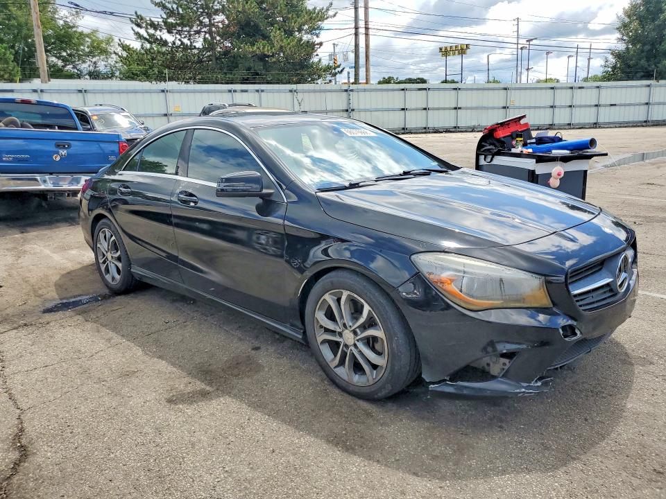 Photo 4 from auction – 2015 MERCEDES-BENZ CLA with VIN WDDSJ4EB9FN164033