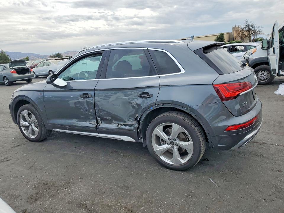 Photo 2 from auction – 2022 AUDI Q5 with VIN WA1EAAFY9N2005581