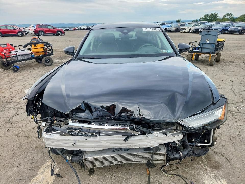 Photo 5 from auction – 2019 AUDI A6 with VIN WAUM2AF26KN106188