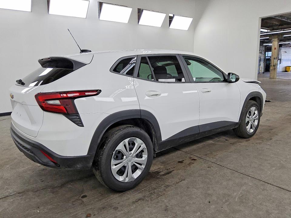 Photo 3 from auction – 2026 CHEVROLET TRAX with VIN KL77LFEP7TC094375