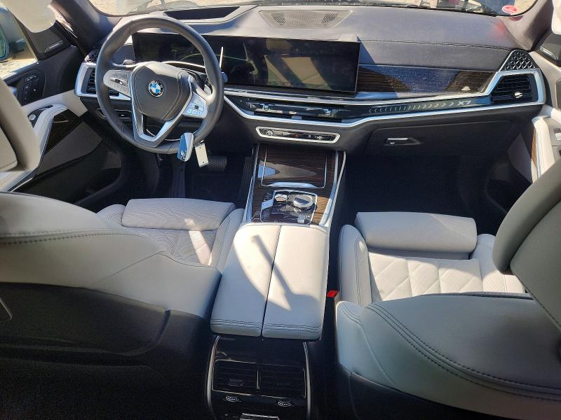 Photo 8 from auction – 2025 BMW X7 with VIN 5UX23EM01S9X61527
