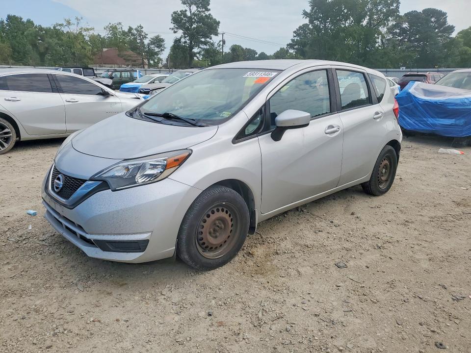NISSAN VERSA NOTE 2018 مع رقم تعريف المركبة 3N1CE2CP0JL359021 - صورة من المزاد