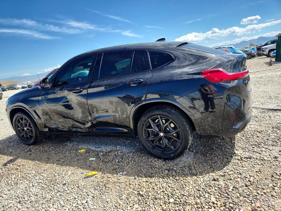 Photo 2 from auction – 2023 BMW X4 with VIN 5UX33DT0XP9P79323