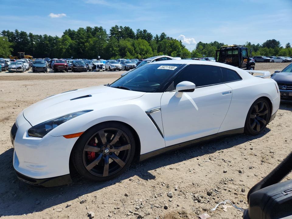 2009 NISSAN GT-R
