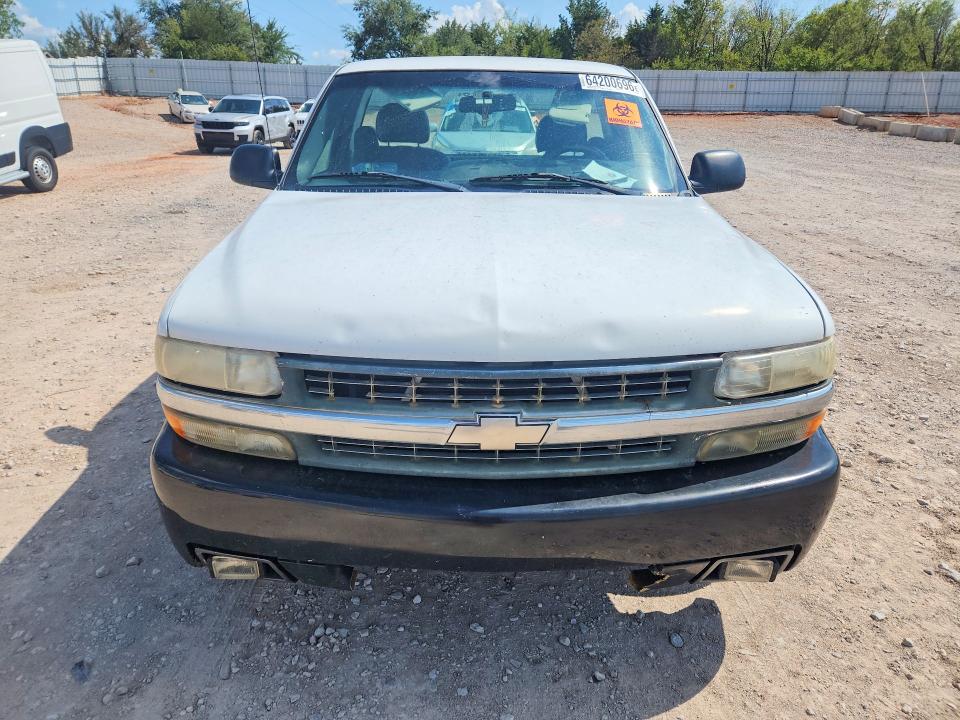 Photo 5 from auction – 2000 CHEVROLET SILVERADO with VIN 1GCEC14W1YZ366591