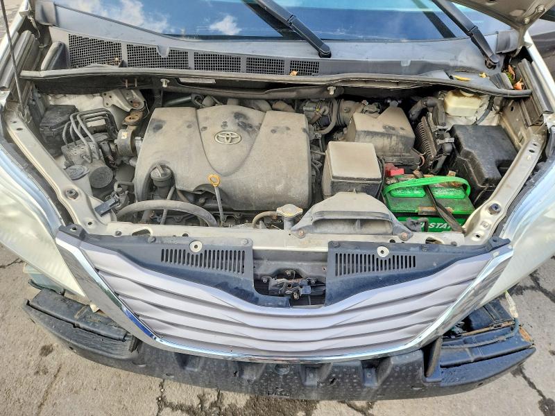 Photo 11 from auction – 2017 TOYOTA SIENNA with VIN 5TDYZ3DC3HS775321