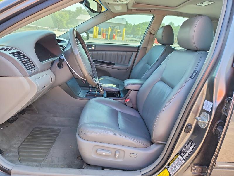 Photo 7 from auction – 2005 TOYOTA CAMRY with VIN 4T1BF30K45U620050