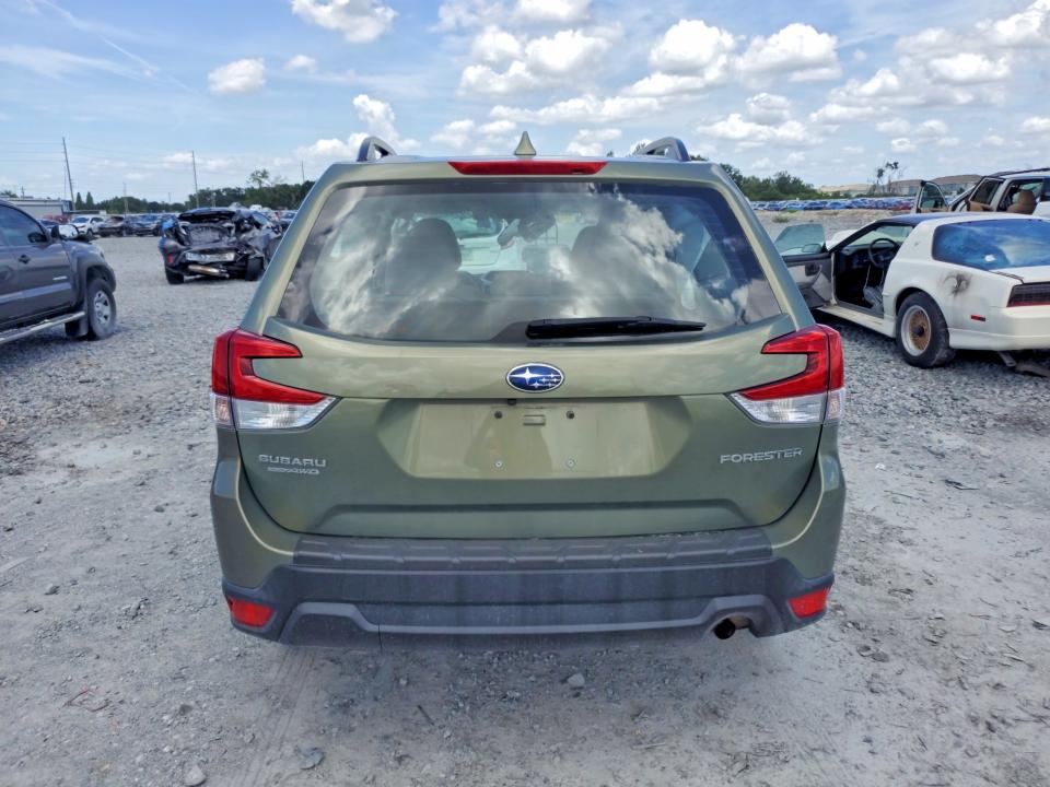 Photo 6 from auction – 2019 SUBARU FORESTER with VIN JF2SKACCXKH415136