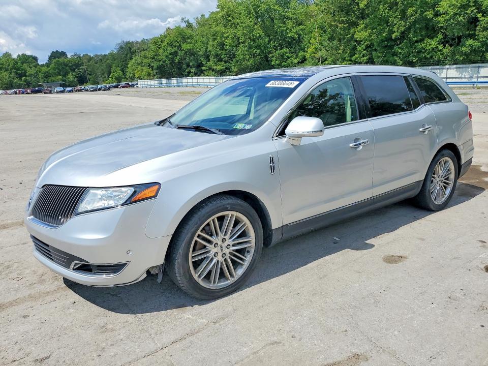 LINCOLN MKT 2013 with VIN 2LMHJ5AT8DBL50082 - Photo from auction