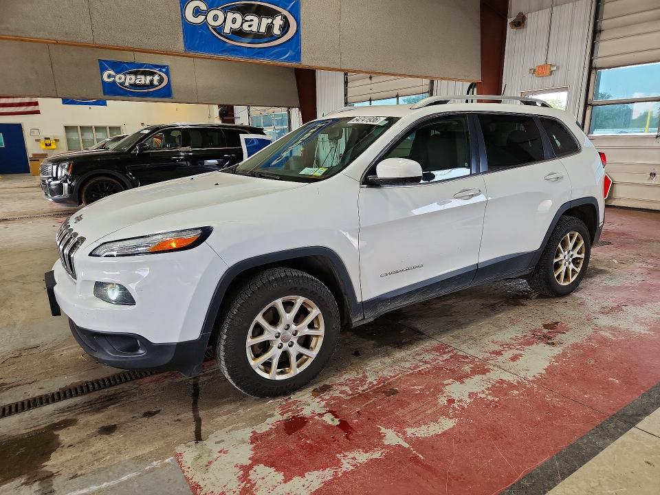 JEEP CHEROKEE 2017 with VIN 1C4PJMCB7HW612026 - Photo from auction