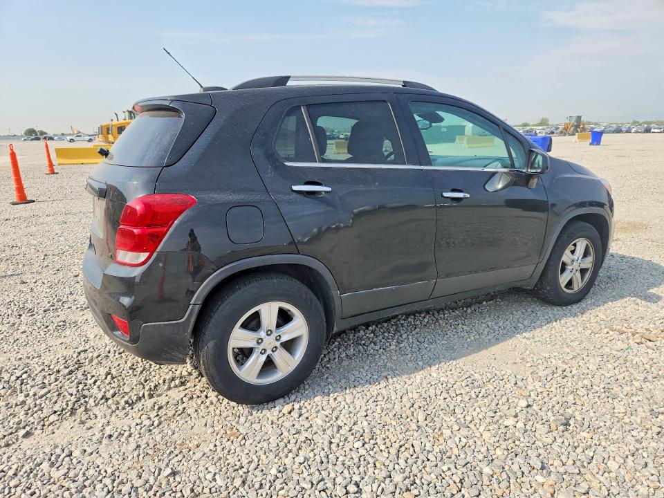 Photo 3 from auction – 2019 CHEVROLET TRAX with VIN KL7CJLSB8KB748395