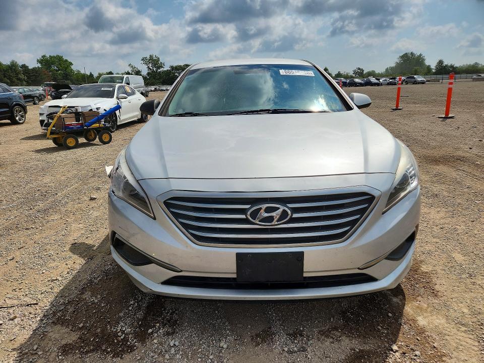 Photo 5 from auction – 2016 HYUNDAI SONATA with VIN 5NPE24AF5GH420683