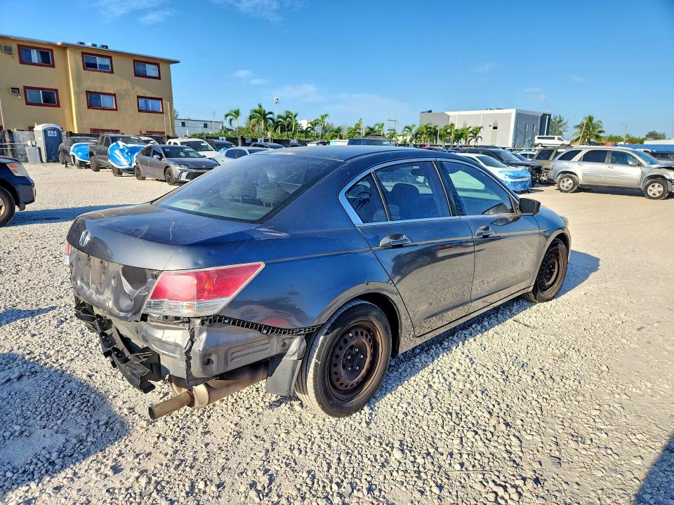 Photo 3 from auction – 2010 HONDA ACCORD with VIN 1HGCP2F37AA135575