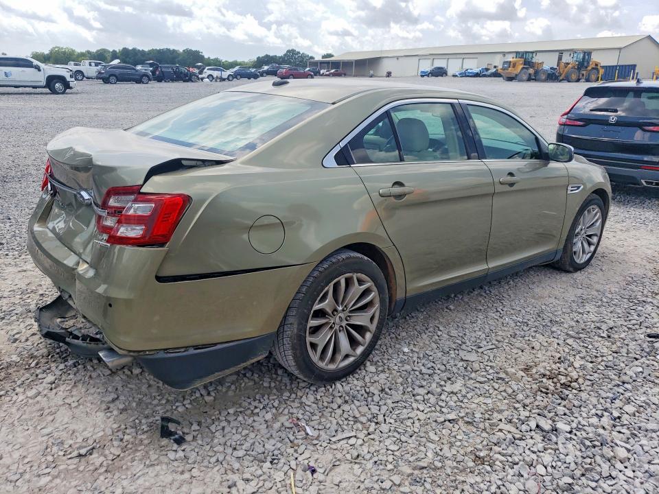 Photo 3 from auction – 2013 FORD TAURUS with VIN 1FAHP2F84DG142121