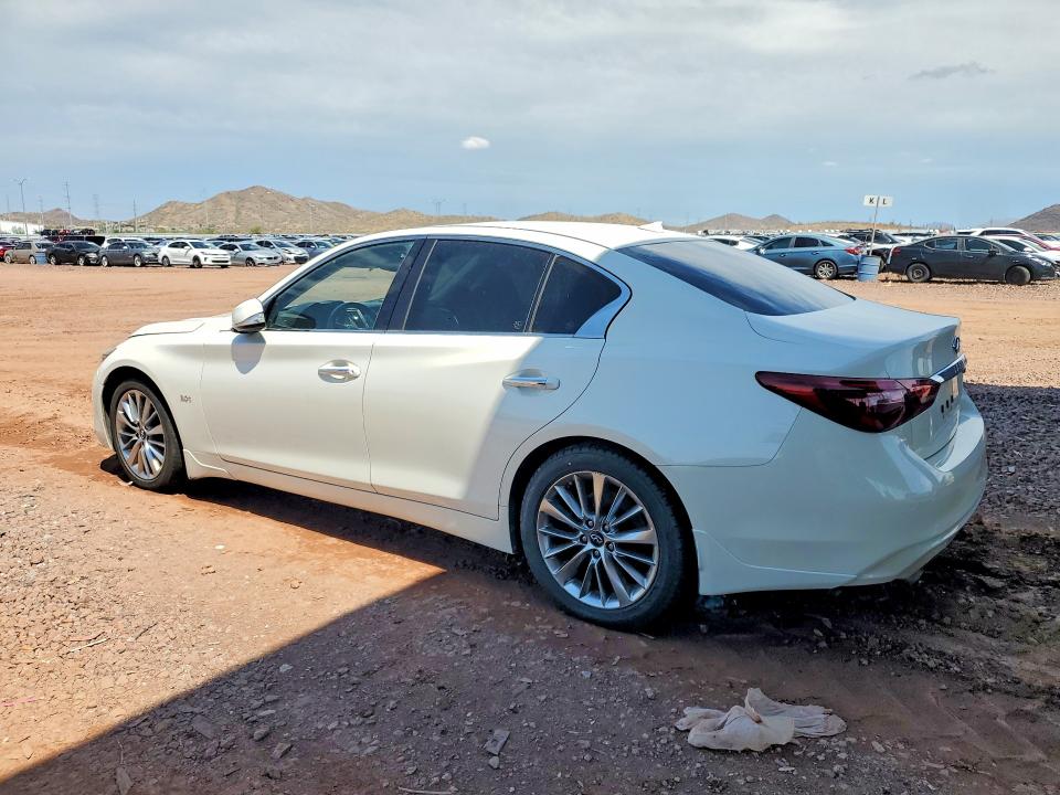 Photo 2 from auction – 2018 INFINITI Q50 with VIN JN1EV7AP7JM357720